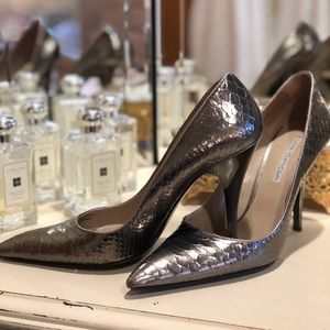 SHOW STOPPING Via Spiga heels